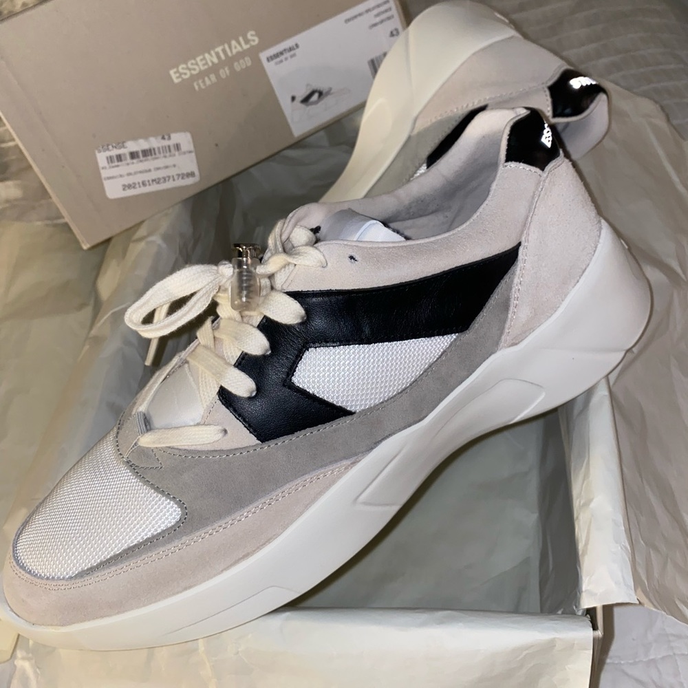 Fear of God Essentials shoes size 43 size US 10